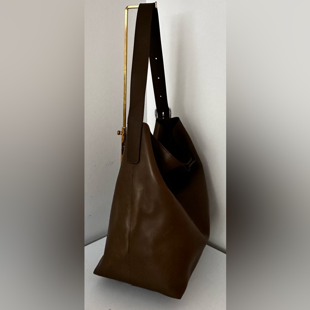 Madewell aged olive XL bucket tote - Picture 2 of 15